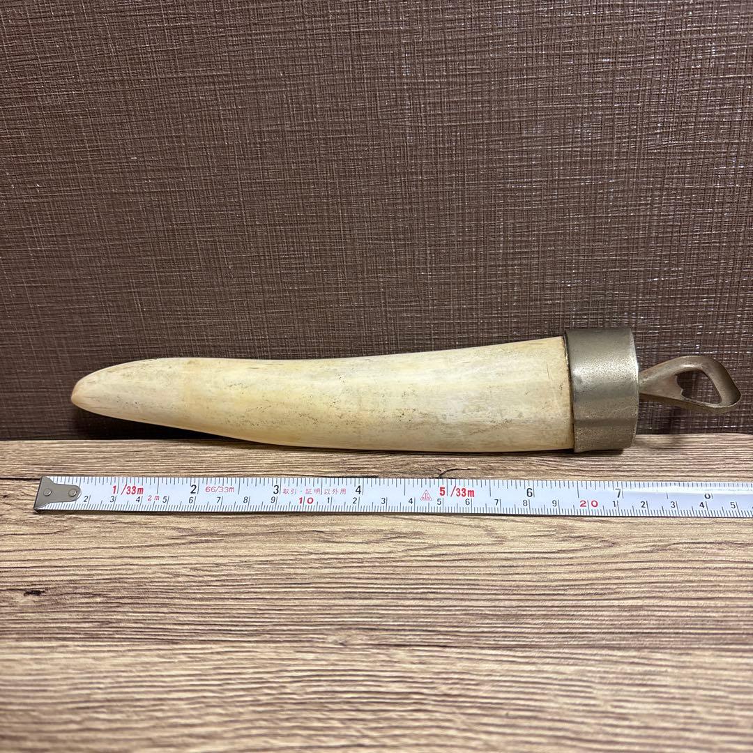 【最終値下げ】20cm 一牙象牙風　置物 楽天市場】象牙風 樹脂製 高級 玄関 オフィス 置物 装飾 工芸品