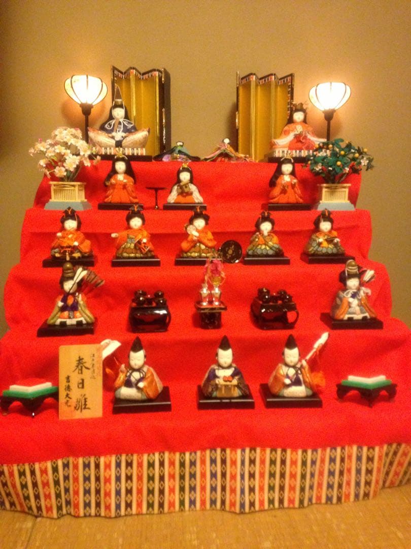 吉徳大光　雛人形　５段　春日雛 712yos-100n20371_w.jpg