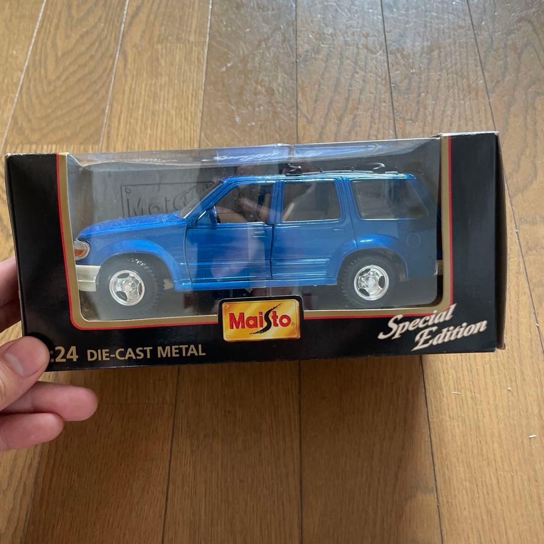 Maisto☆フォード エクスプローラー 1/24☆FORD EXPLORER - メルカリ