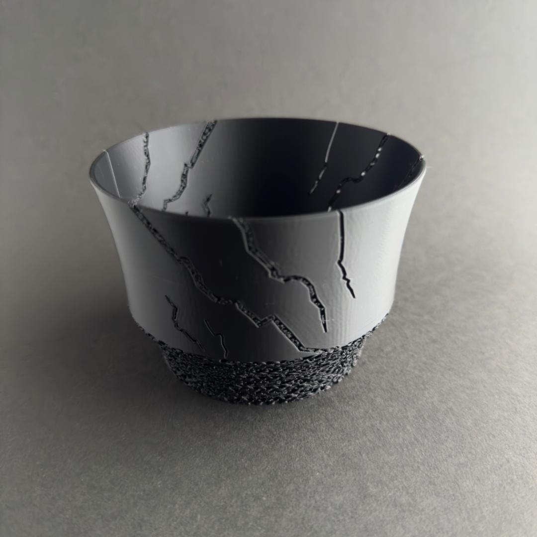 3Dプリンター鉢 3.5~4号相当 植木鉢 黒 『クレーシュ』 作家鉢 通気