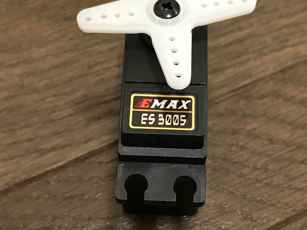 タミヤ プロポ 2.4G アンプ受信機一体型&サーボセット