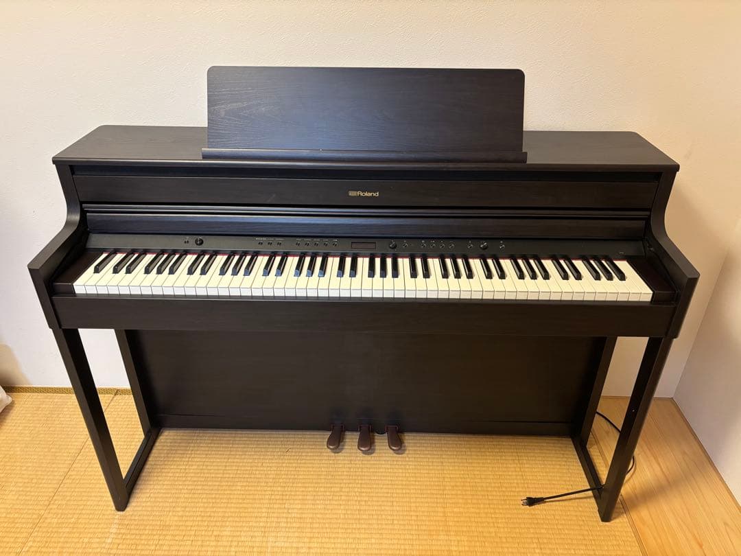 Roland HP704 88鍵デジタルピアノ Amazon | Roland HP704 PES 黒塗鏡面艶出し 電子ピアノ 88鍵盤