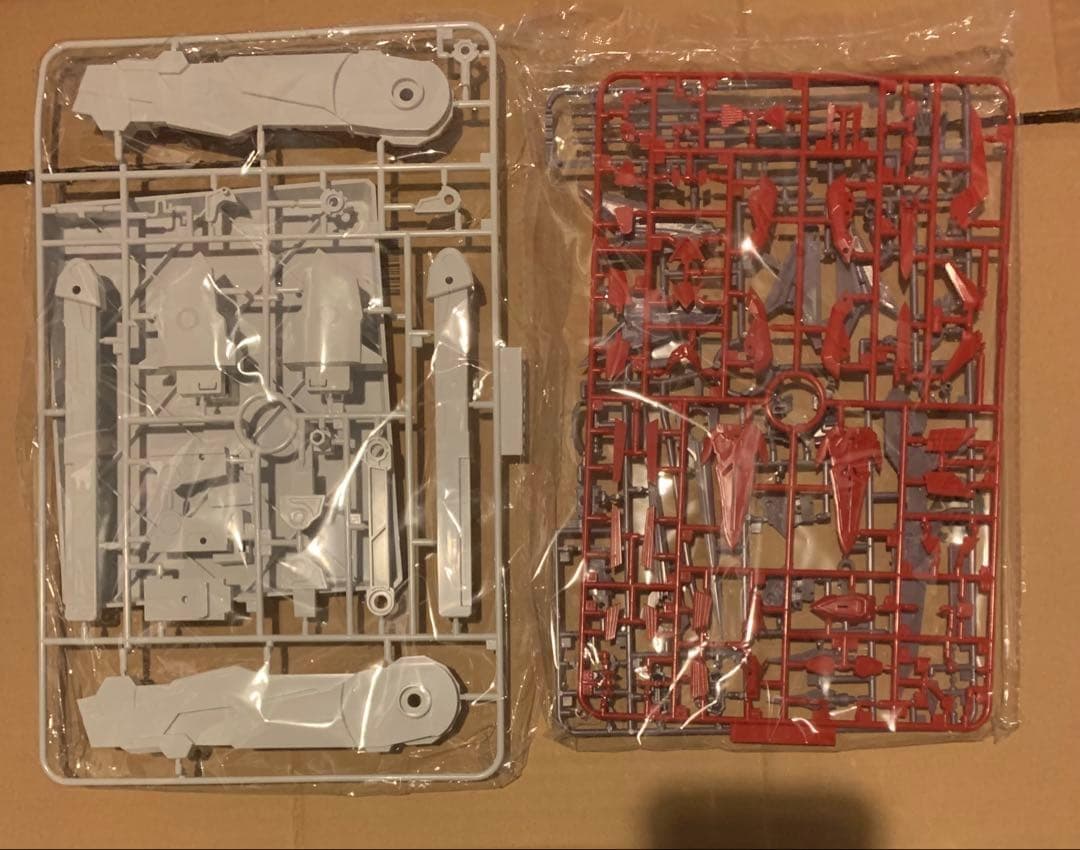 1/100 ガンダムアストレイゴールドフレーム天ハナ 海外製プラモデル